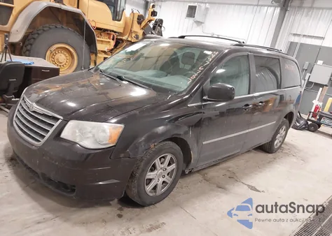 2010 Chrysler Town & Country Touring from USA, damaged, VIN 2A4RR5D12AR298419